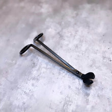 Load image into Gallery viewer, Wick trimmer